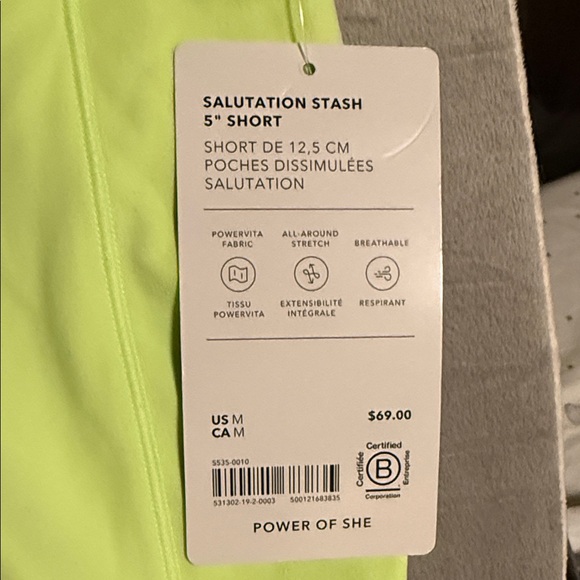 NWT Athleta Lime Green Salutation Shorts - Picture 2 of 4